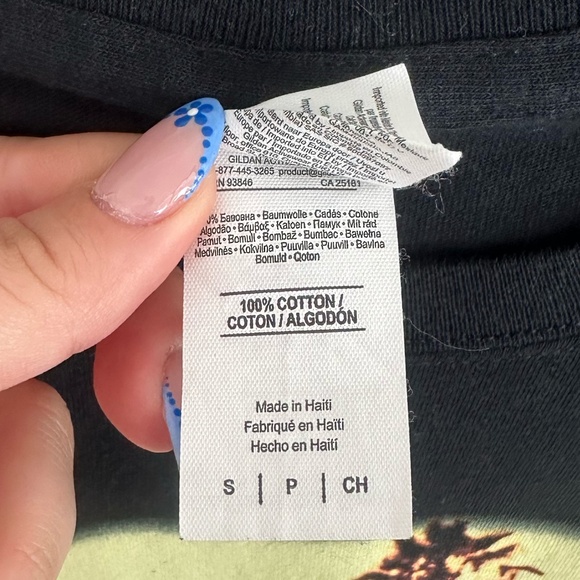 Eagles 2018 Tour T-Shirt in Black - Picture 6 of 6